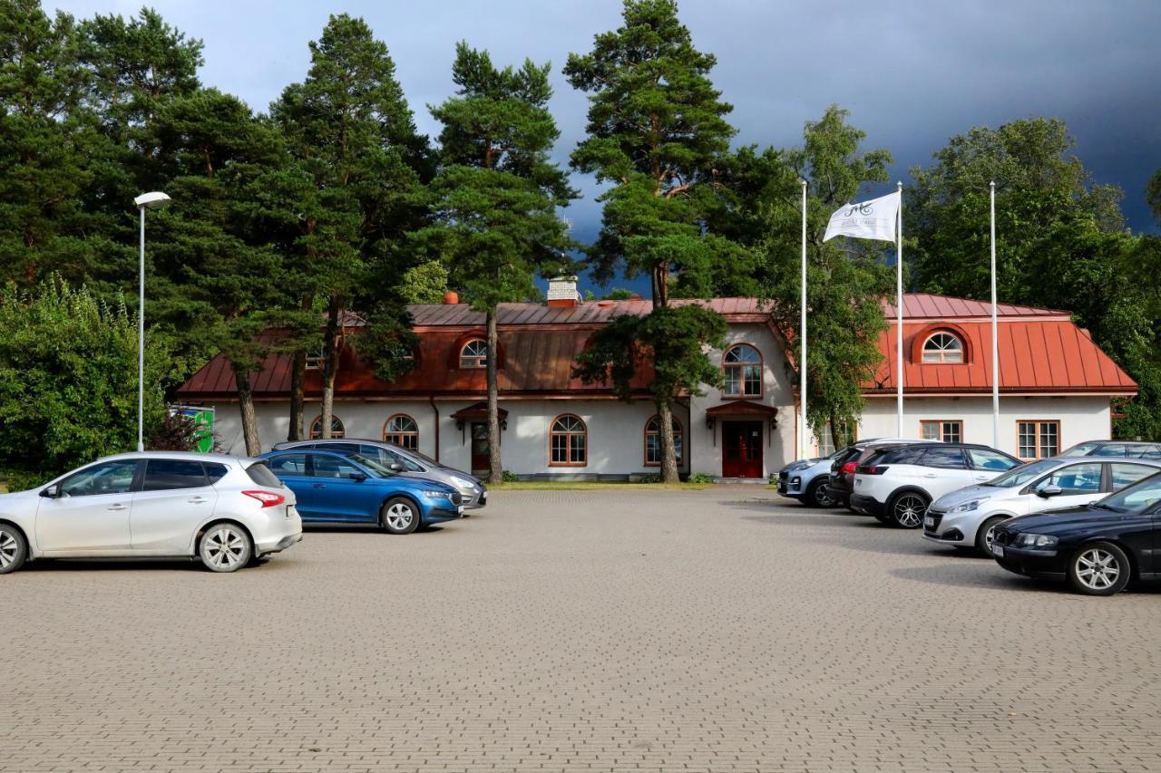 Hotel Saka Manor Exterior foto